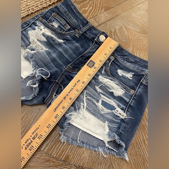 American Eagle 🦅 Shortie Distressed Ripped Denim Shorts Size 4 - Picture 10 of 10